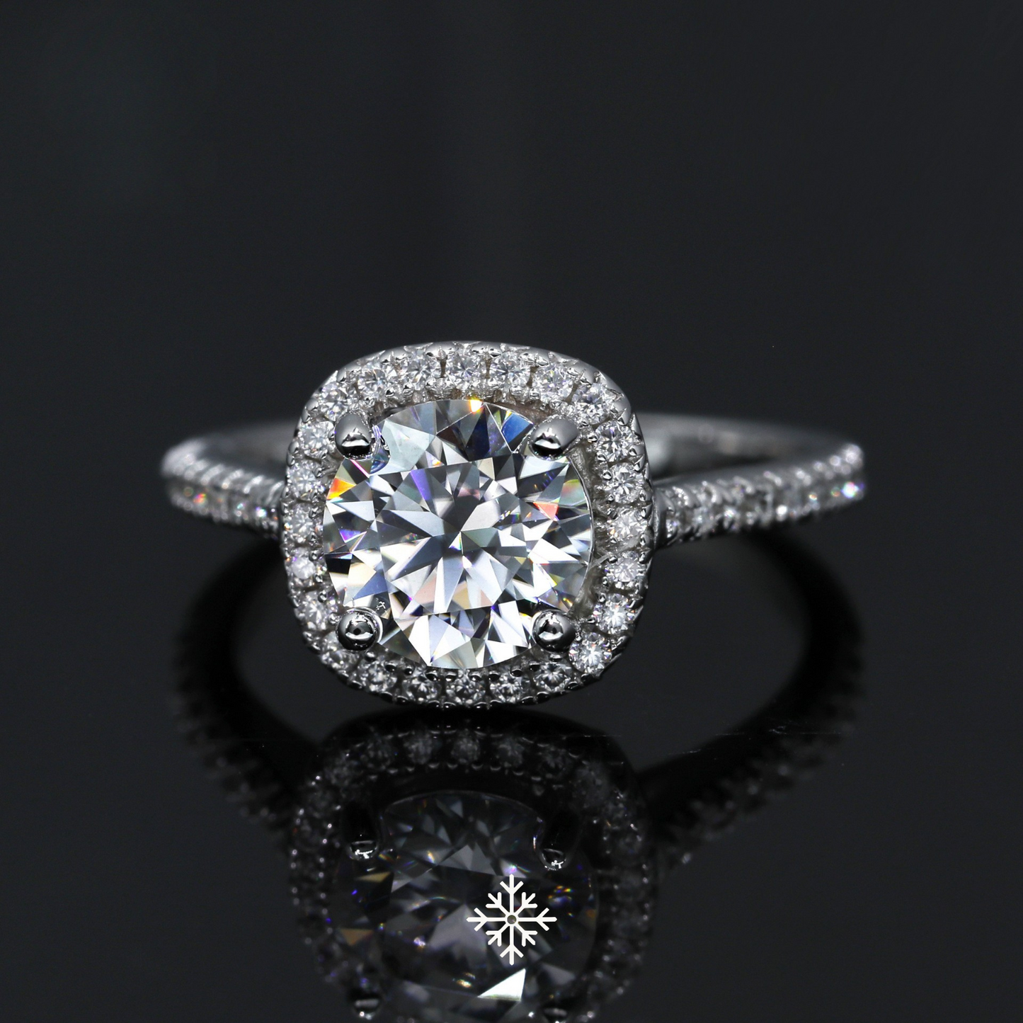 VVS Moissanite Halo Ring
