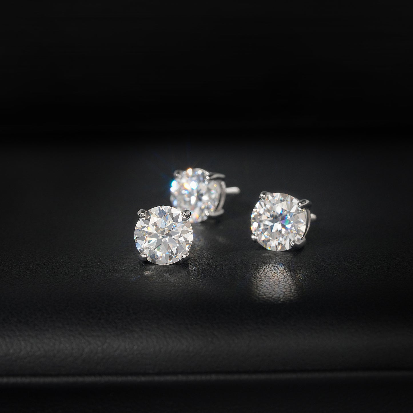 VVS Moisaanite Stud Earrings