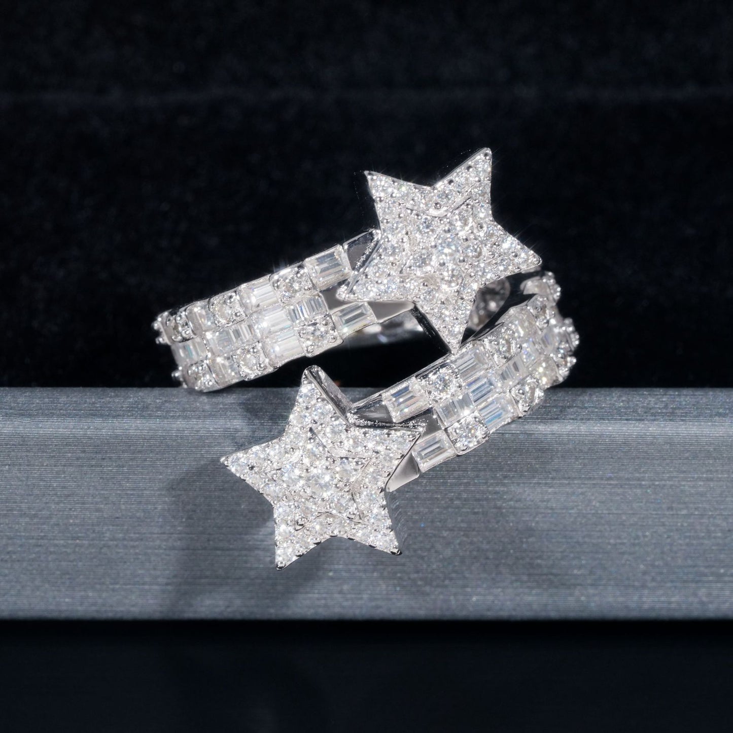 VVS Moissaniteb Star-Ended Bypass Ring