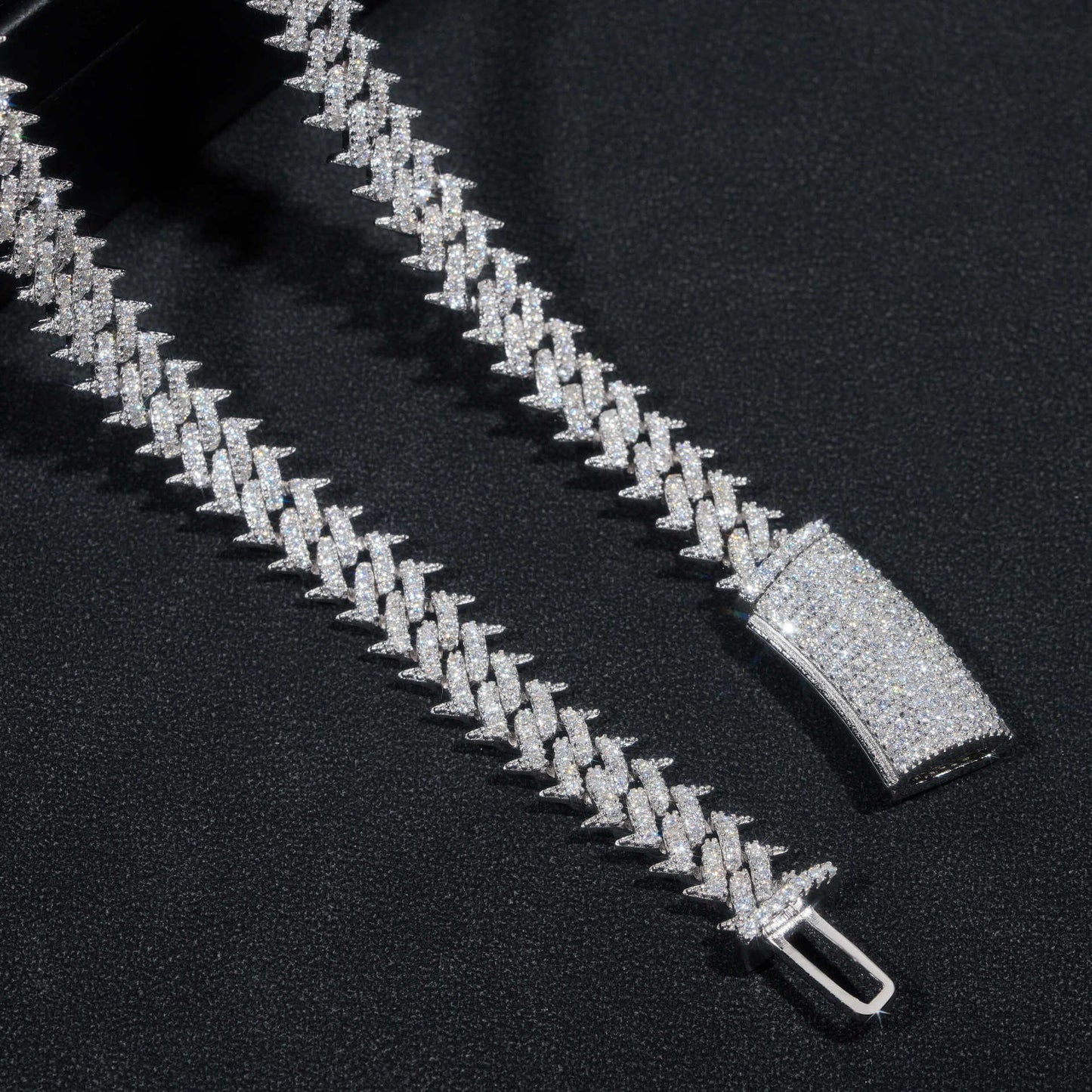 VVS MOISSANITE 10MM PRONG CUBAN CHAIN/BRACELET