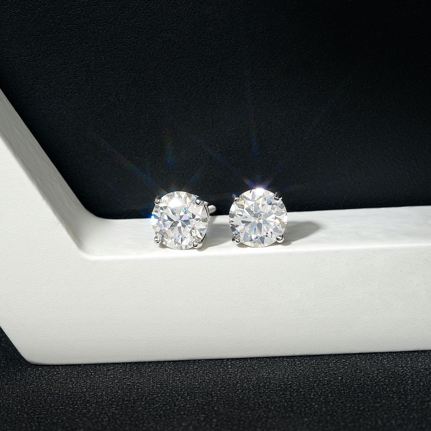 VVS Moisaanite Stud Earrings
