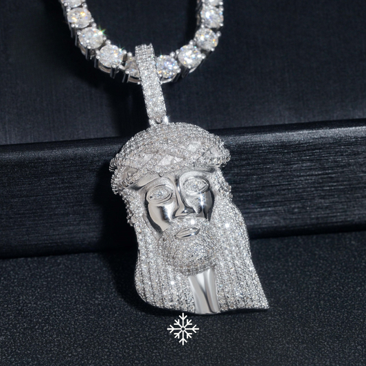 VVS Moissanite Jesus Piece