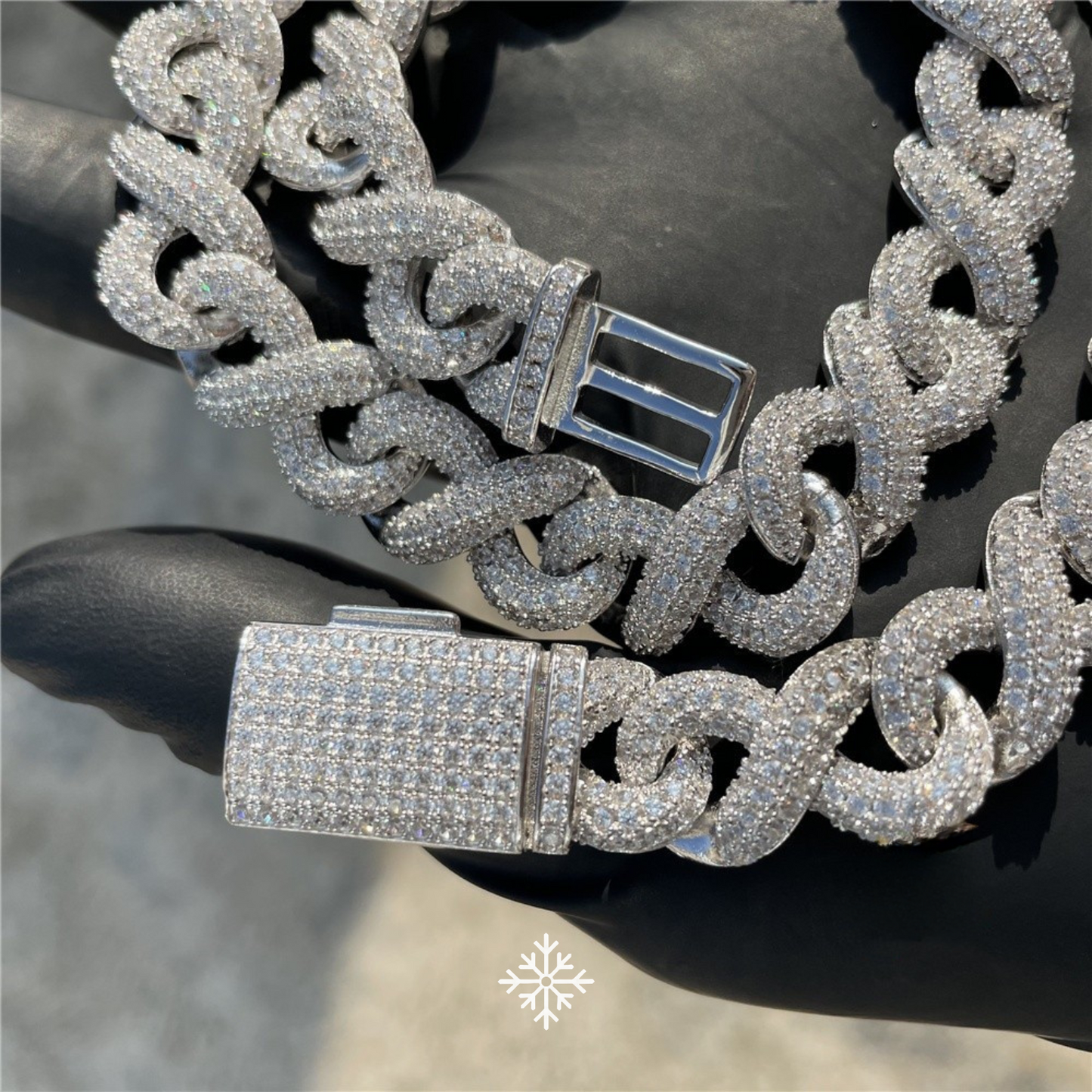 VVS MOISSANITE INFINITY LINK CHAIN/BRACELET