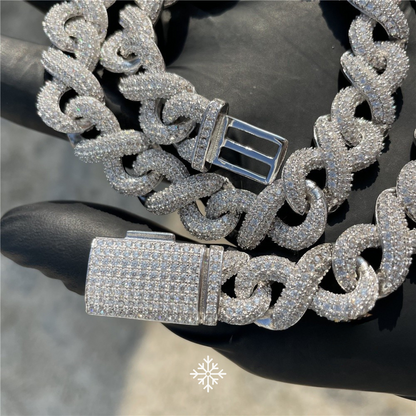 VVS MOISSANITE INFINITY LINK CHAIN/BRACELET