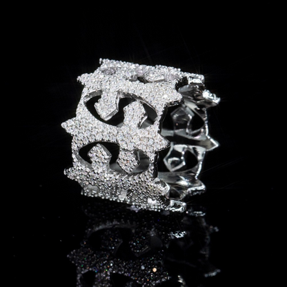 VVS MOISSANITE ROYAL CROSS RING