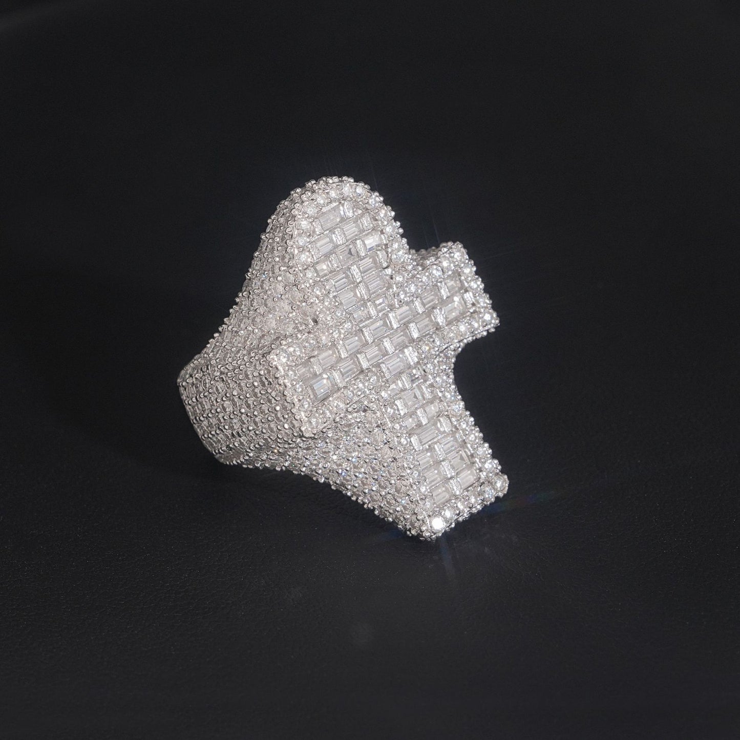 VVS MOISSANITE CROSS RING