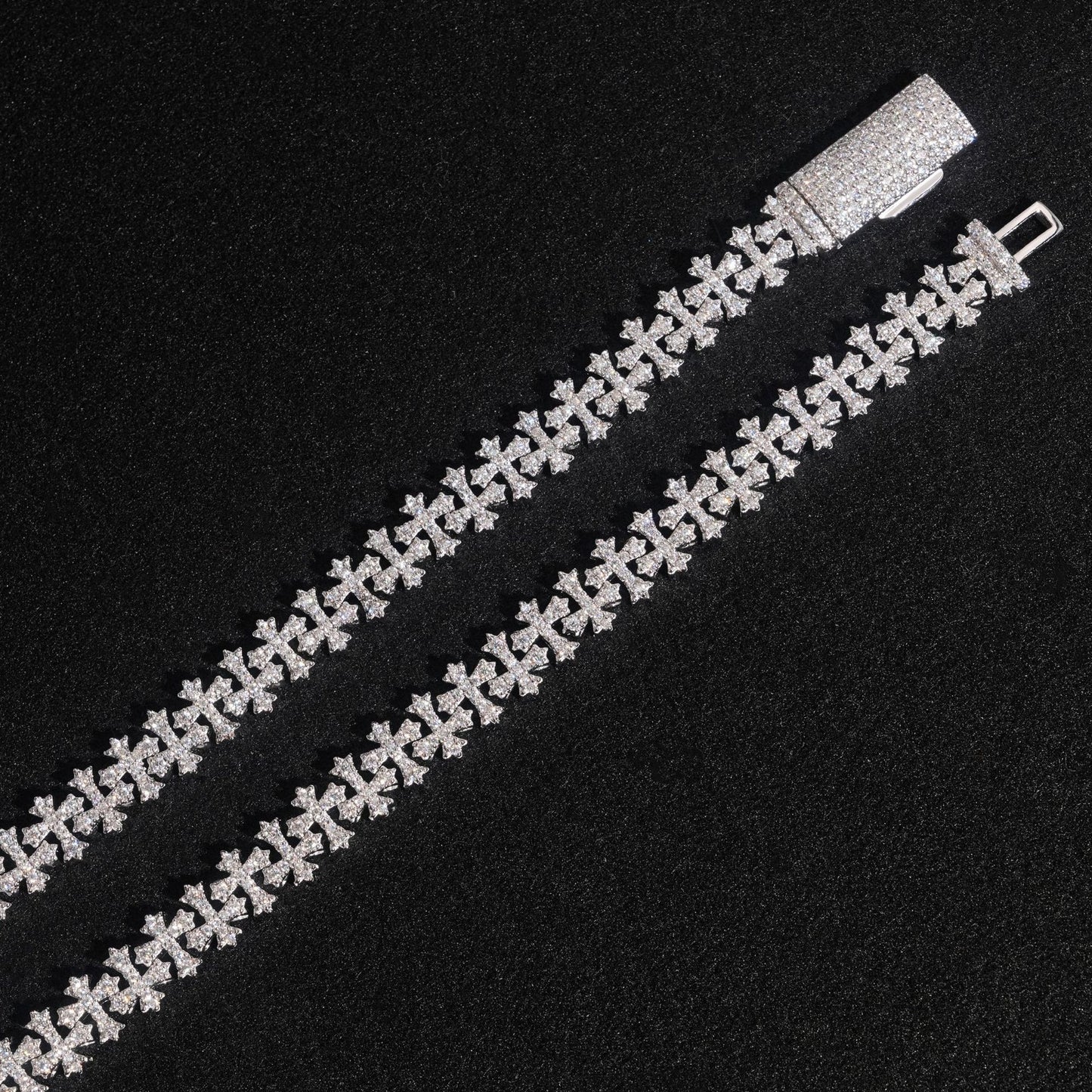 VVS MOISSANITE CROSS LINK BRACELET/CHAIN