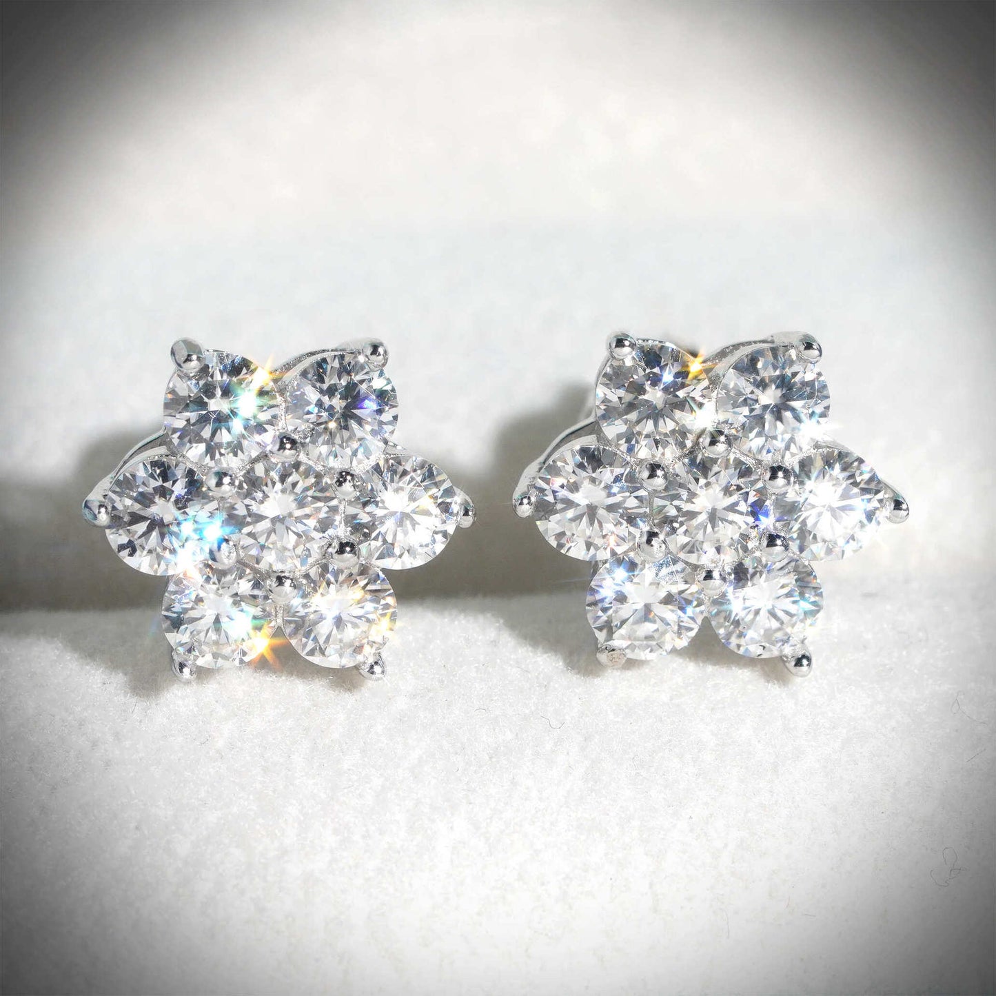 VVS Moissanite Flower Stud Earrings