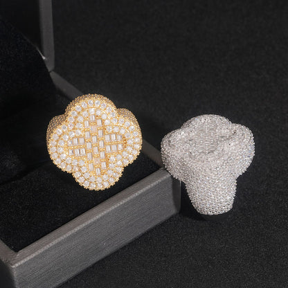 VVS MOISSANITE  CLOVER RING