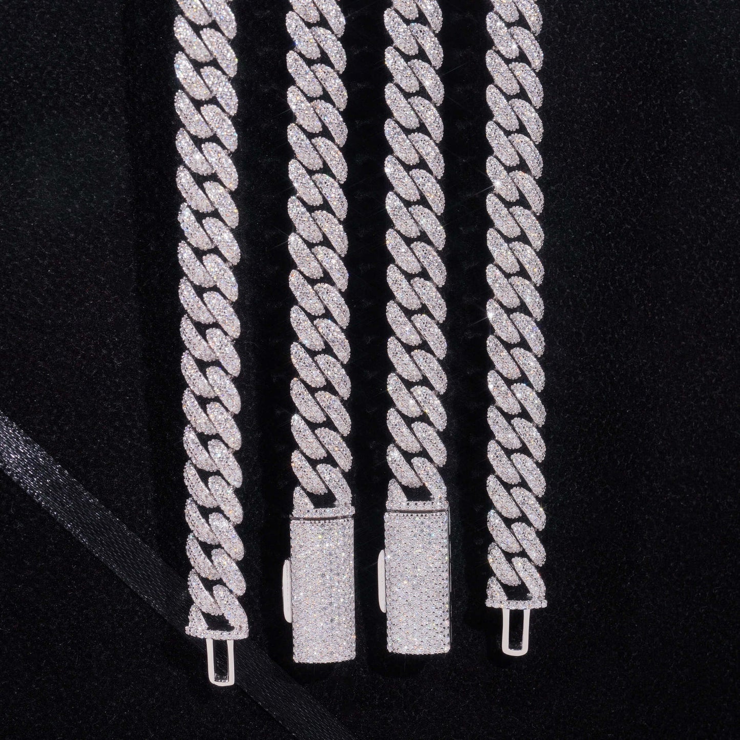 VVS MOISSANITE PRONG CUBAN CHAIN/BRACELET