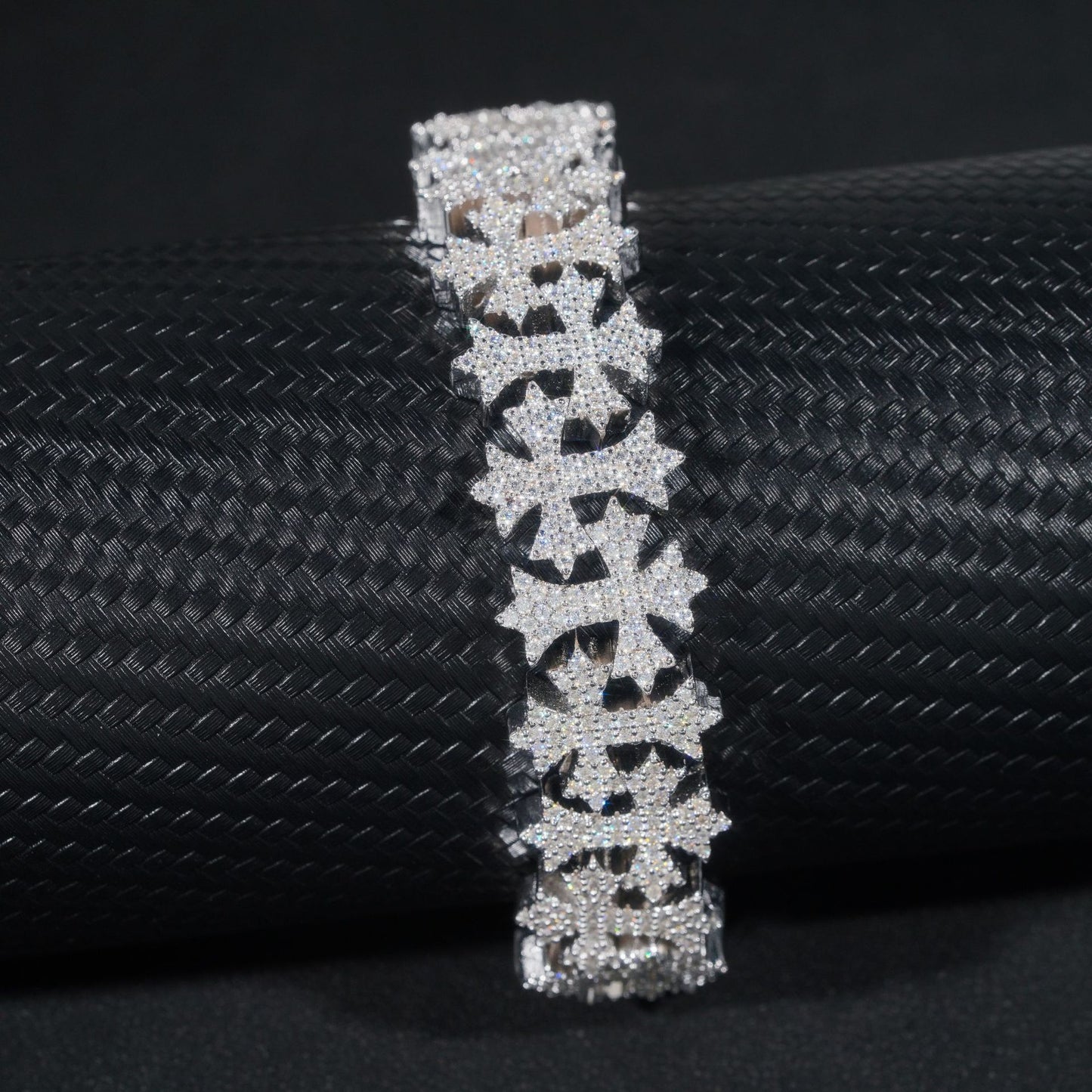 VVS MOISSANITE CROSS LINK BRACELET/CHAIN