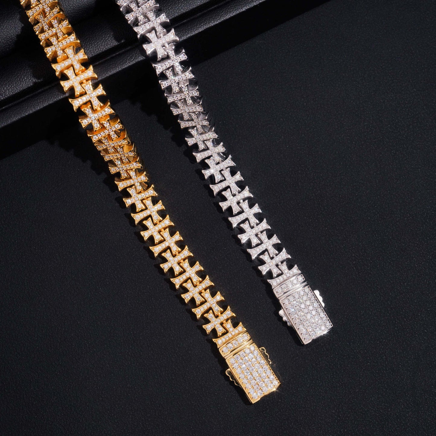 VVS MOISSANITE CROSS LINK BRACELET/CHAIN