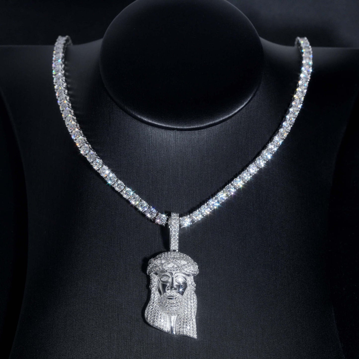 VVS Moissanite Jesus Piece