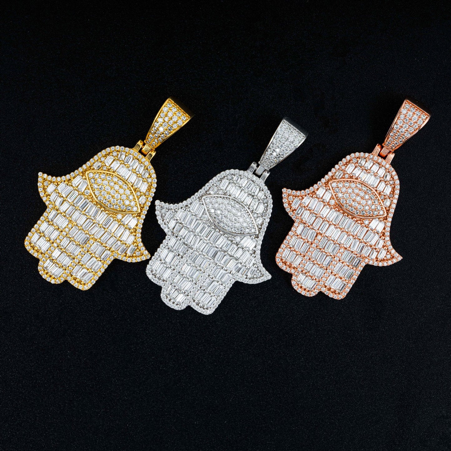 VVS Moissanite Hamsa pendant