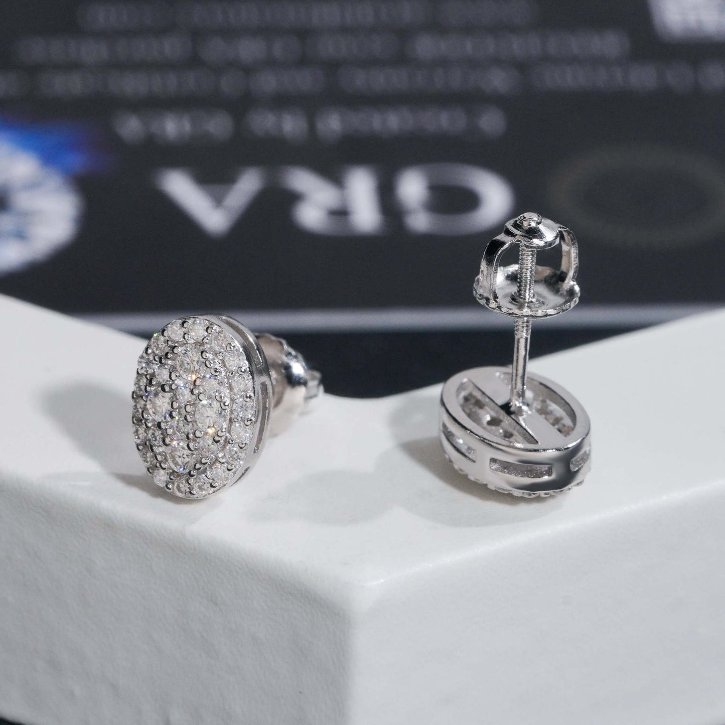 VVS Moissanite Ovel Halo Stud Earrings