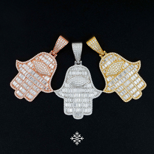 VVS Moissanite Hamsa pendant