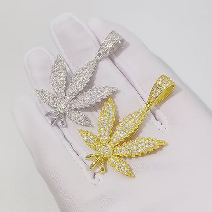 VVS MOISSANITE LEAF PENDANT