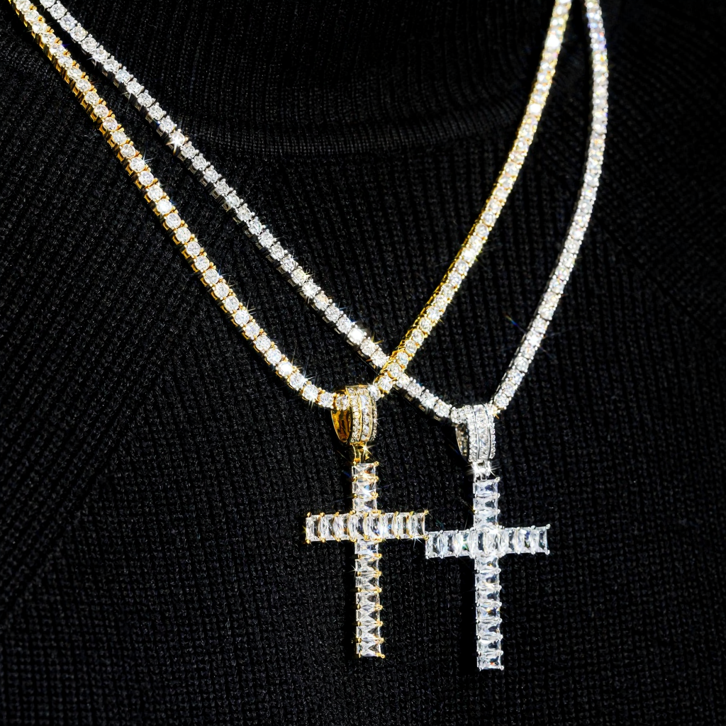 Luxury Hip Hop Diamond Cross Pendant
