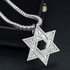High End Hip Hop Star Moissanite Pendant 18k Gold