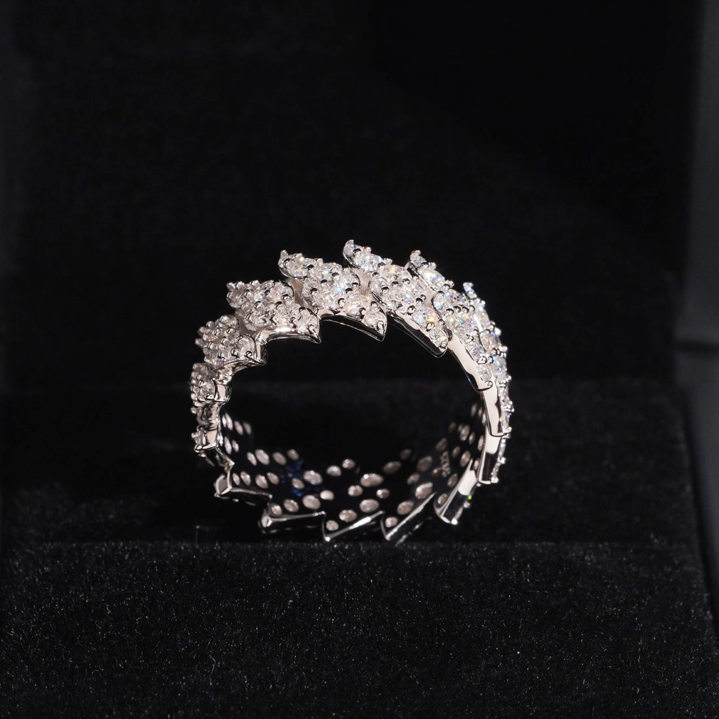 Fashion Iced Out Thorn Moissanite Ring