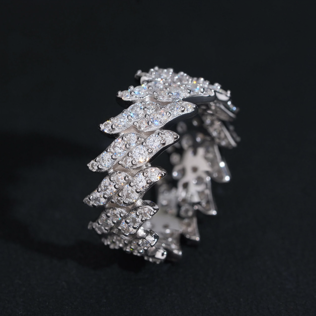 Fashion Iced Out Thorn Moissanite Ring