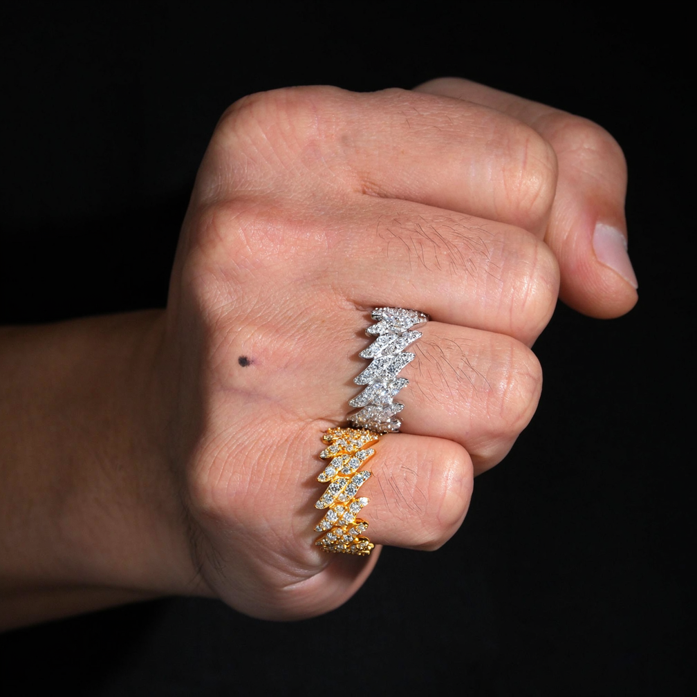 Fashion Iced Out Thorn Moissanite Ring