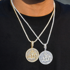 Round Plate 18k Gold Diamond Pendant